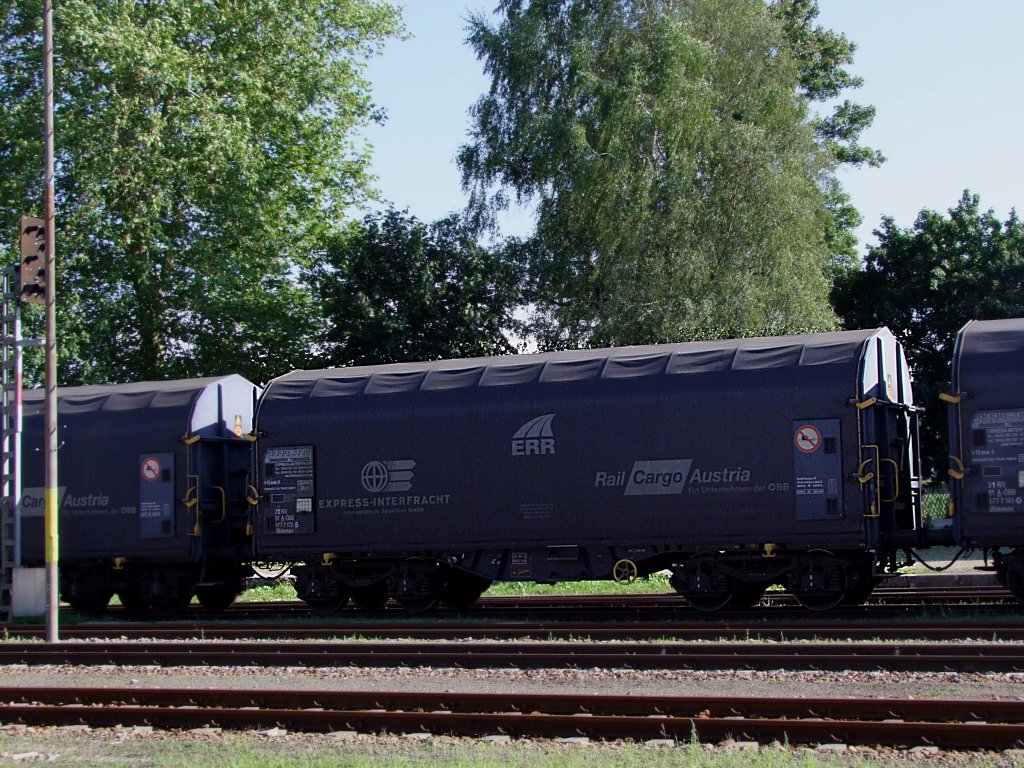 Shimmns_31811777172-5 von Express-Interfracht (ein Unternehmen der RCA) ist einer von 19 Wagen welche in St.Martin/Innkreis hinterstellt, und nun mit G68807 wieder abgef�hrt wurden;100825