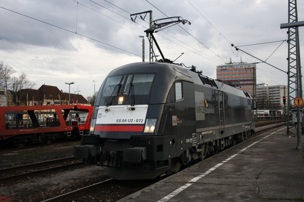 Sie schnappte sich am 29.03.10 den NZ von Mnchen Ost zum Hbf mit Weiterfahrt Richtung Hamburg und Berlin: 182 572-8