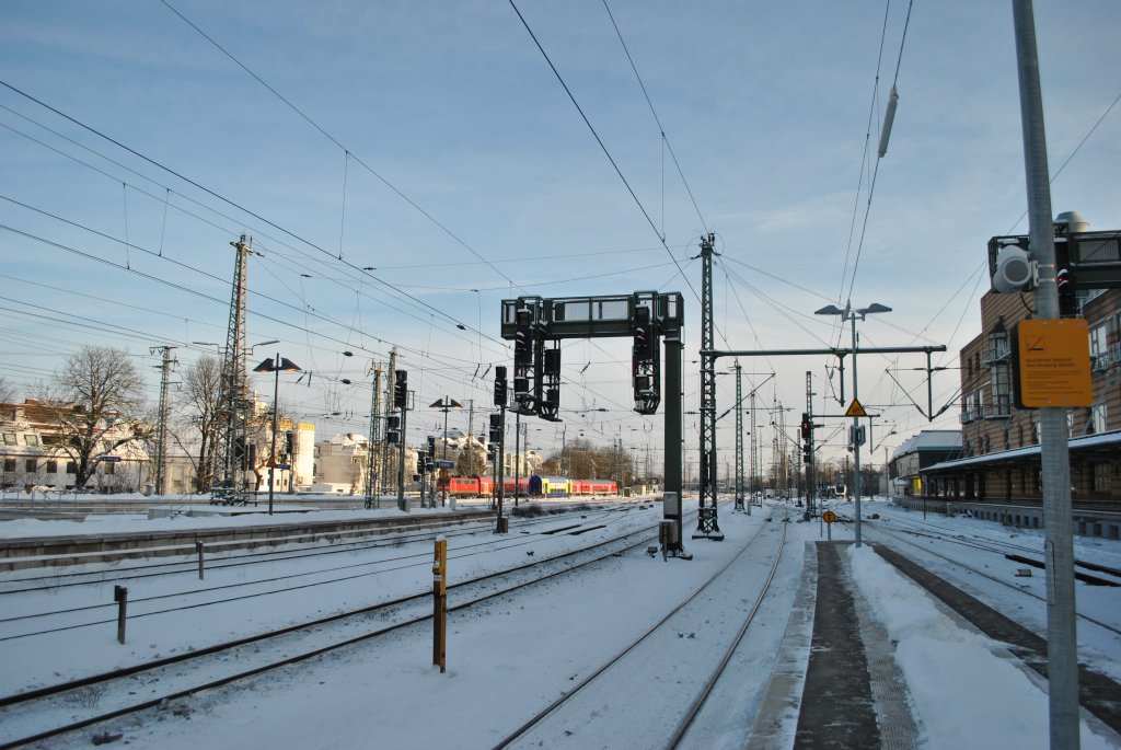 Signalbrcke mit KS-Signale in Bremen HBF am 25.12.2010.