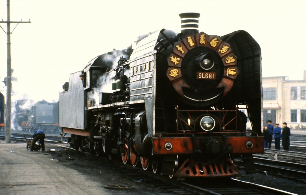 SL 681 am 29. Oktober 1984 in Harbin.