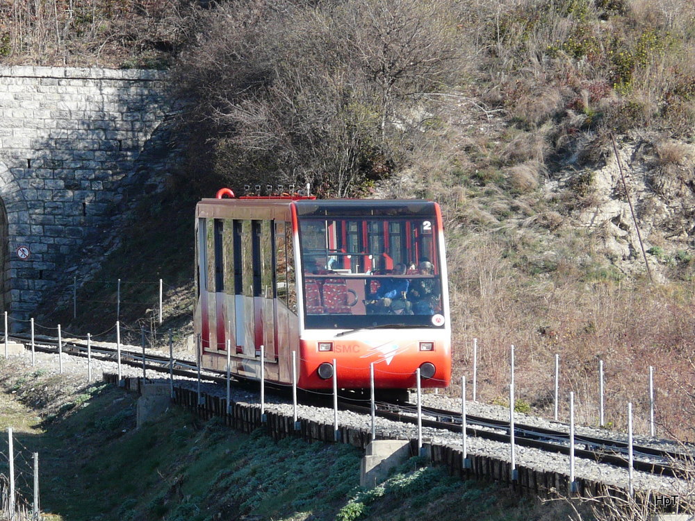 SMC Bergbahn Sierre - Montana //  Wagen 2 unterwegs in Sierre am 18.03.2011