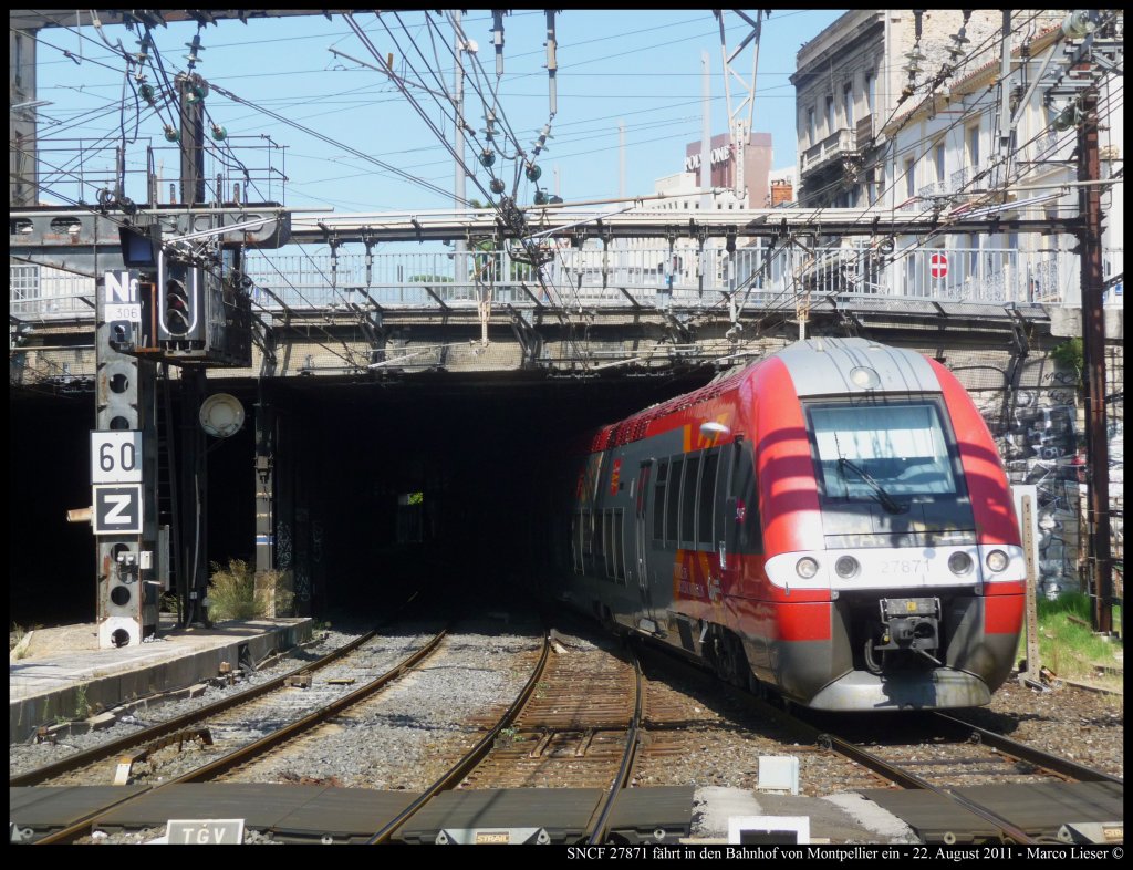 SNCF 27871 fhrt in den Bahnhof von Montpellier ein (22.08.2011)