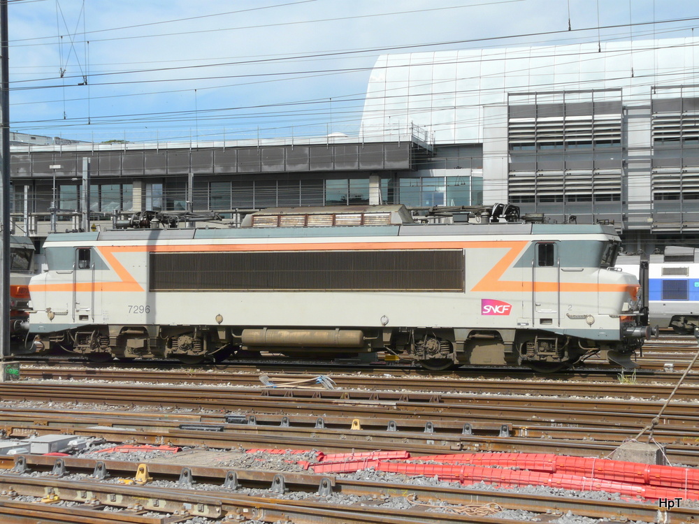 SNCF -E-Lok 107296 im Bahnhofsareal von Genf am 20.05.2012