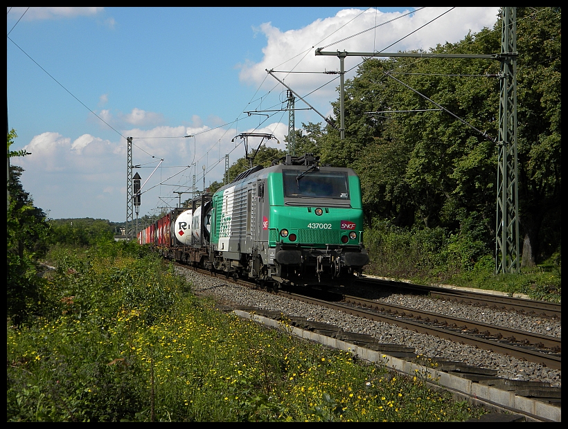 SNCF  Fretchen  432002 mit einem Gz. bei Bonn Oberkassel