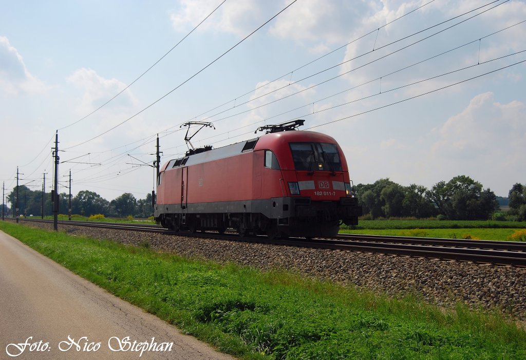 So ganz allein war 182 011-7 nach Linz unterwegs,Pasching (sterreichurlaub 18.08.09)