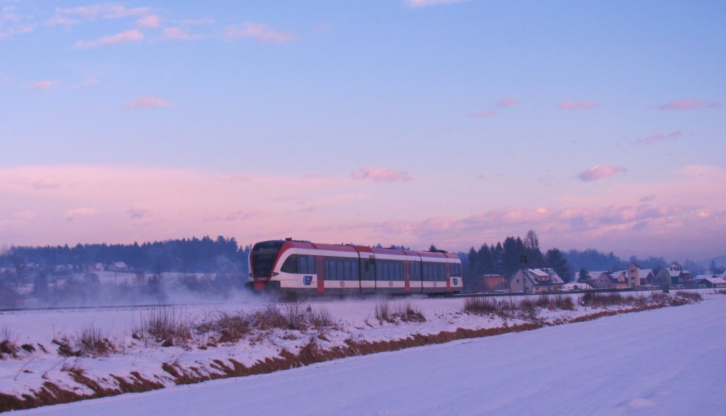 So schn wie der gestrige Tag war es heute zwar nicht , einzig das kurze  Abendrot  am Nachmittag war ein Foto wert 10.12.2012