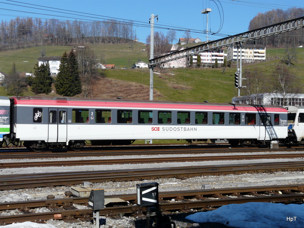 SOB - 2 Kl. Personenwagen B 50 48 20-35 363-0 im Bahnhofsareal von Herisau am 01.03.2012