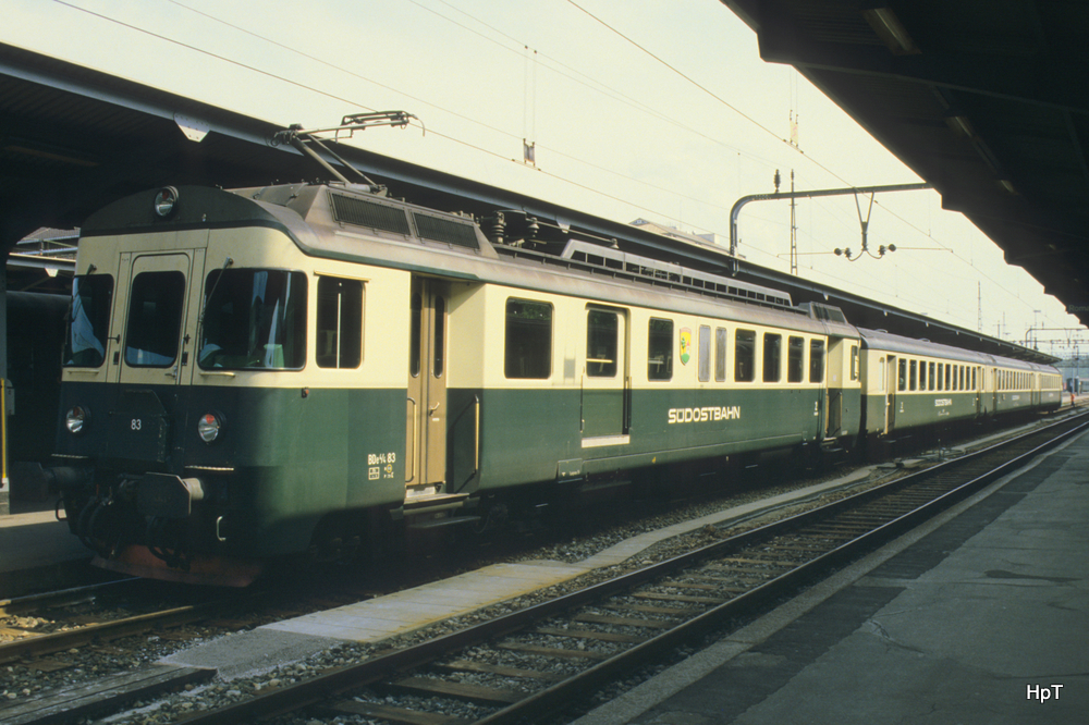 SOB - Triebwagen BDe 4/4 83 vermutlich im Bahnhof Romanshorn im Mai 1985 .. Bild ab Dia