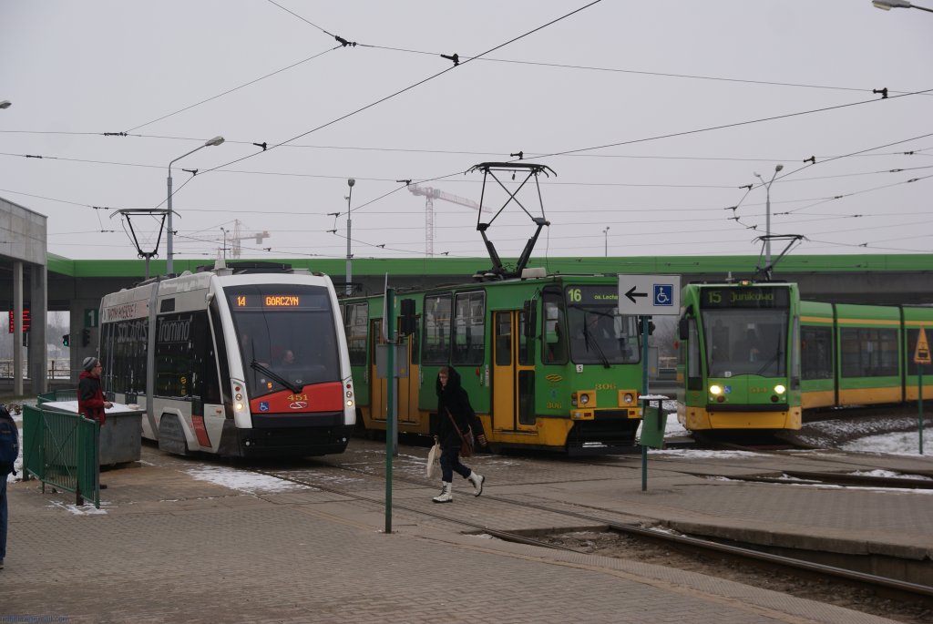 Solaris Tramino, Konstal 105Na, Siemens Combino