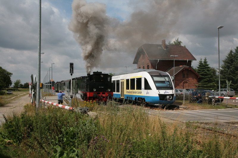 Sonderfahrt der 91 134 mit Halt in Gro� Br�tz. 12.07.2009