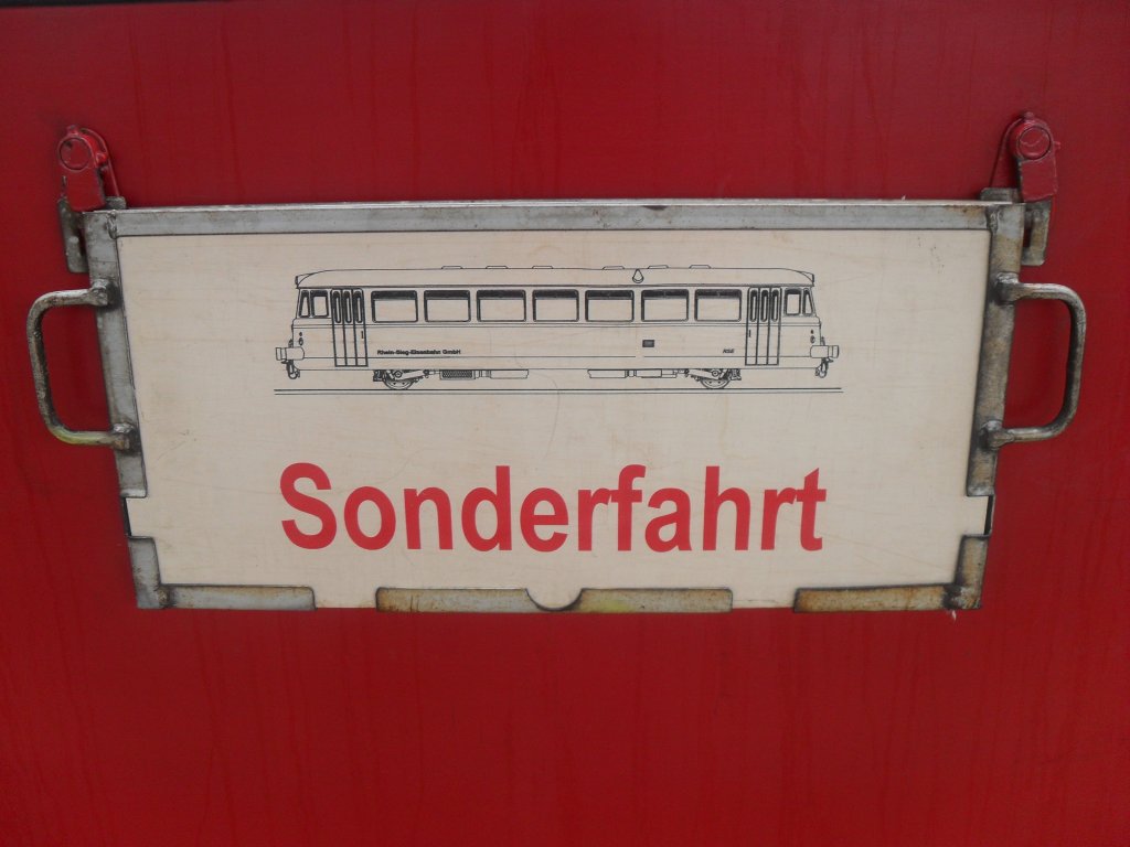  Sonderfahrt -Schild auf dem MAN Schienenbus VT25 der RSE.