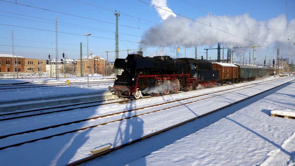 Sonderzug ins Erzgebirge mit Baureihe 35 in Chemnitz Hbf am 08.12.2012