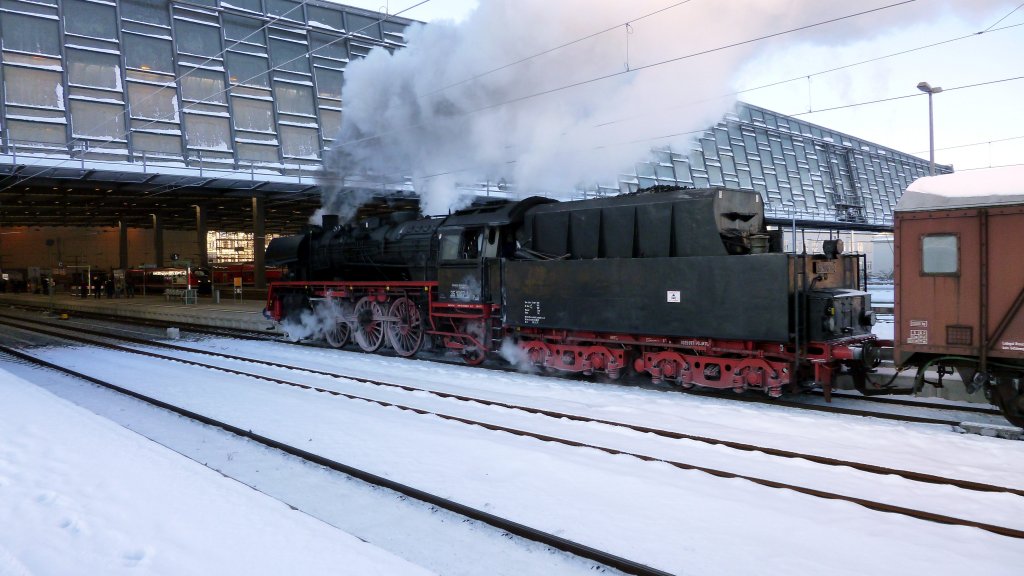 Sonderzug ins Erzgebirge mit Baureihe 35 in Chemnitz Hbf am 08.12.2012