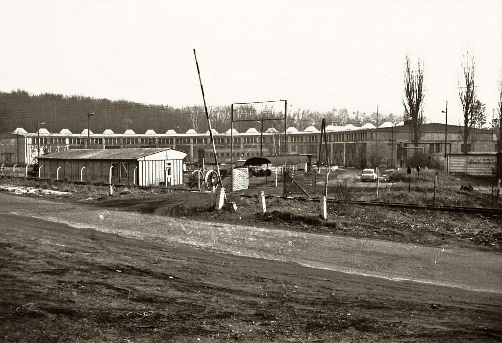 Sptherbst 1991 Bw Jdickendorf / Godkw an der Strecke Stettin - Breslau und Wriezen - Knigsberg (Neumark) Bild von Olli bearbeitet - schnes Beispiel konstruktiver Zuarbeit.