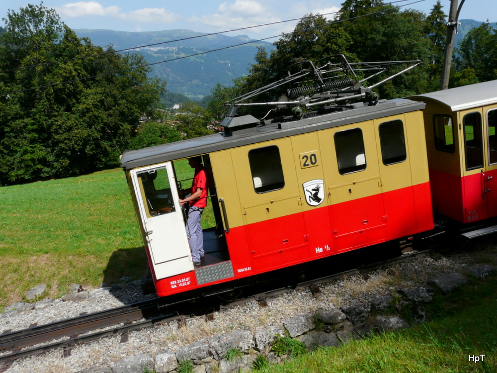 SPB - He 2/2 20 unterwegs bei Wilderswil am 03.08.2013