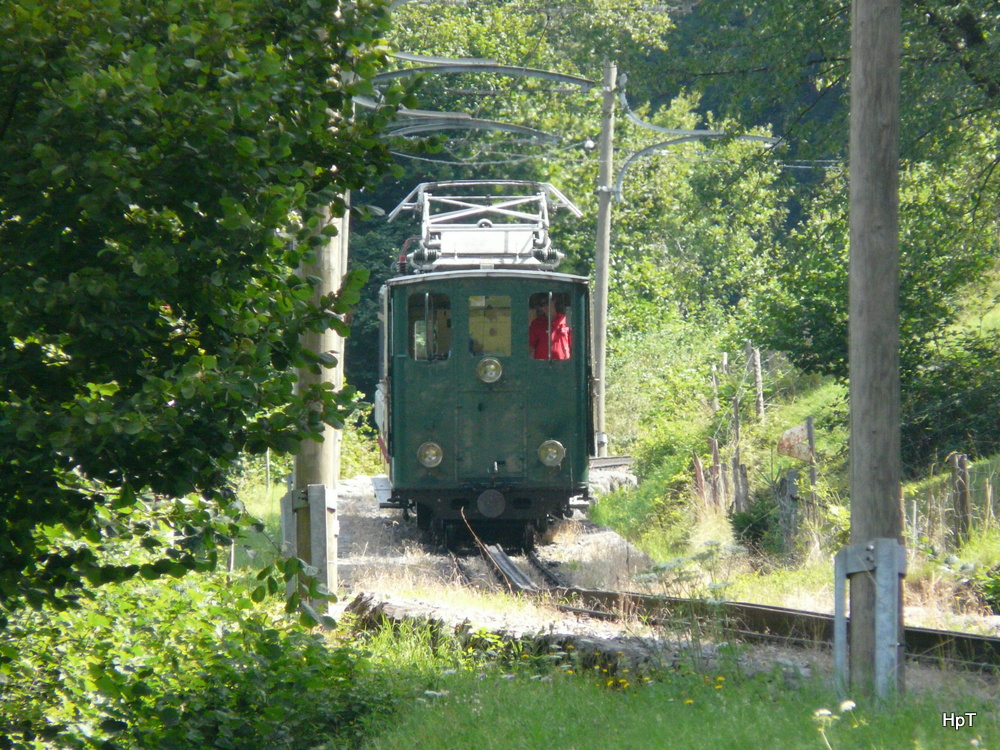 SPB - Zug mit der Lok He 2/2 63 unterwegs nach Wilderswil am 03.08.2013