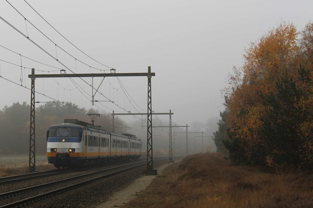 Sprinter 2973 mit RE 7035 Apeldoorn-Enschede bei Holten am 19-11-2012.