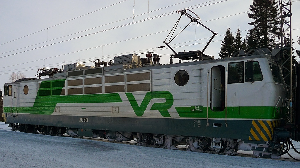 Sr1 3030 im aktuellen VR-Anstrich in Kuopio, Finnland, 08.3.13 