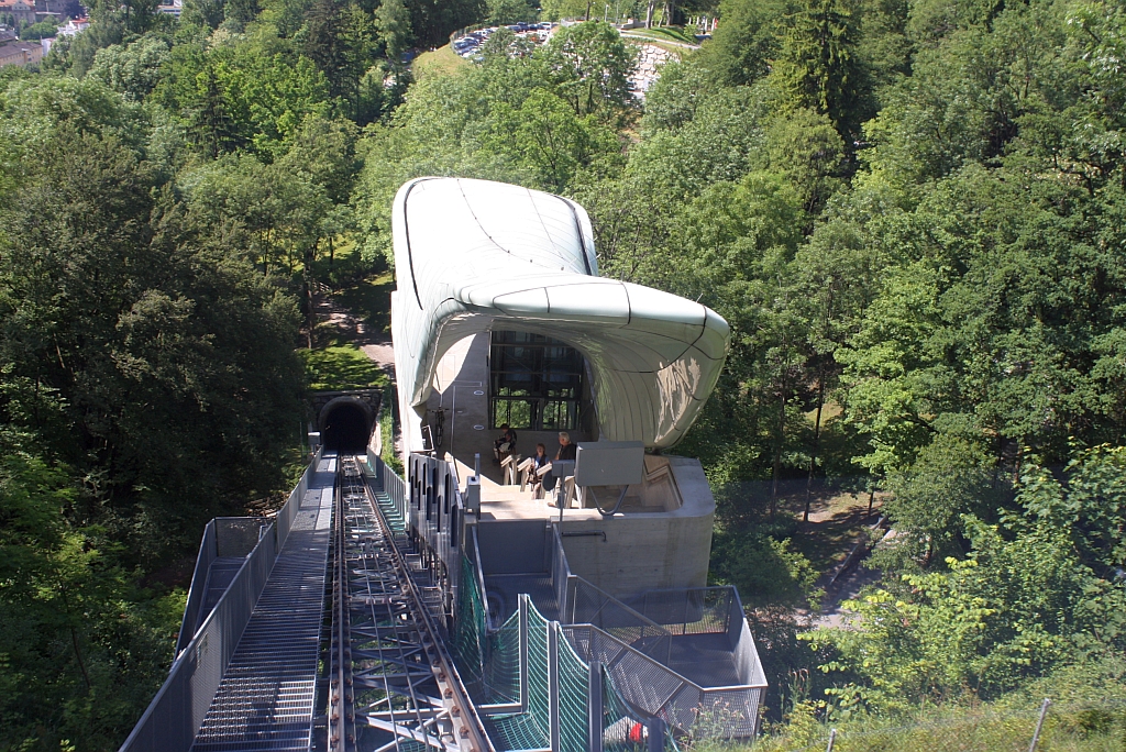 Station Alpenzoo der neuen Hungerburgbahn am 22.Mai 2011.
