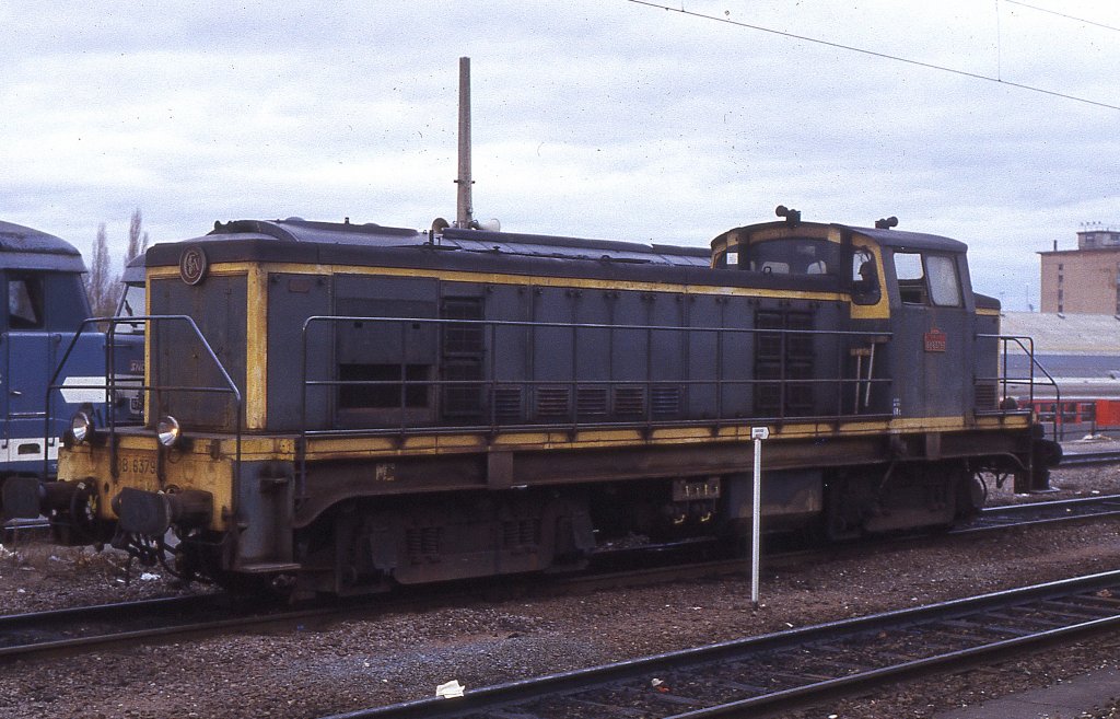 Stattliche Rangierlok. Die BB6379x im September 1989 in Metz. Scan vom Dia. 