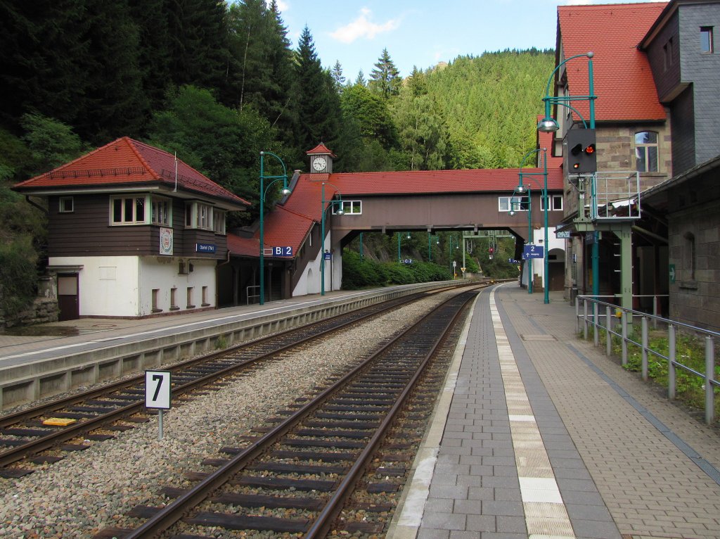 Stellwerk Of und die Bahnhofsberfhrung in Oberhof (Thr); 04.09.2010