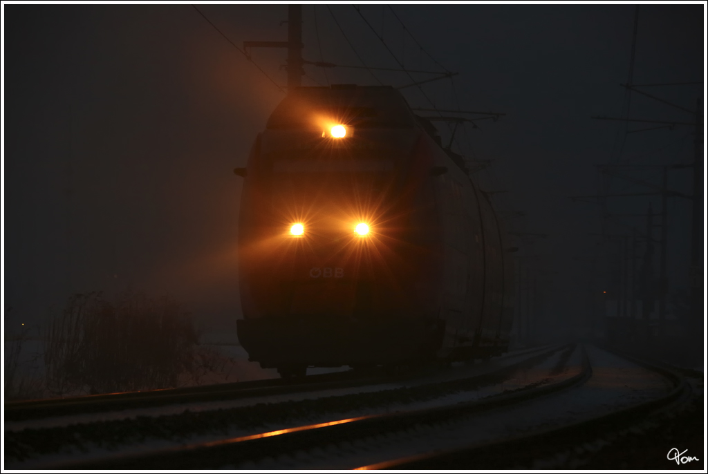 Sternderl schaun II - In der Abenddmmerung fhrt R4219 von Bruck nach Unzmarkt. Zeltweg 15.1.2012