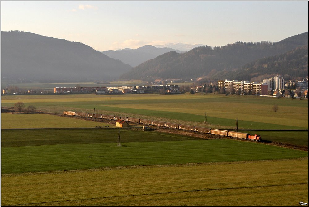 STLB D6 fhrt mit SGAG 93397 von Pls nach St.Michael.
Fohnsdorf 26.11.2009