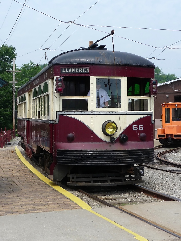 Straenbahn der Philadelphia Suburban, Baujahr 1926, im Pennsylvania Trolley Museum (Washington, PA, 8.6.09)