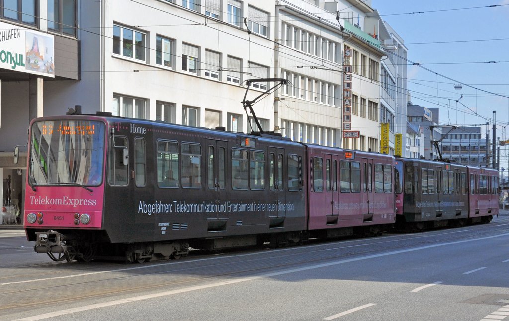 Straenbahn  Telekom-Express  in der Bonner Innenstadt 04.03.2010
