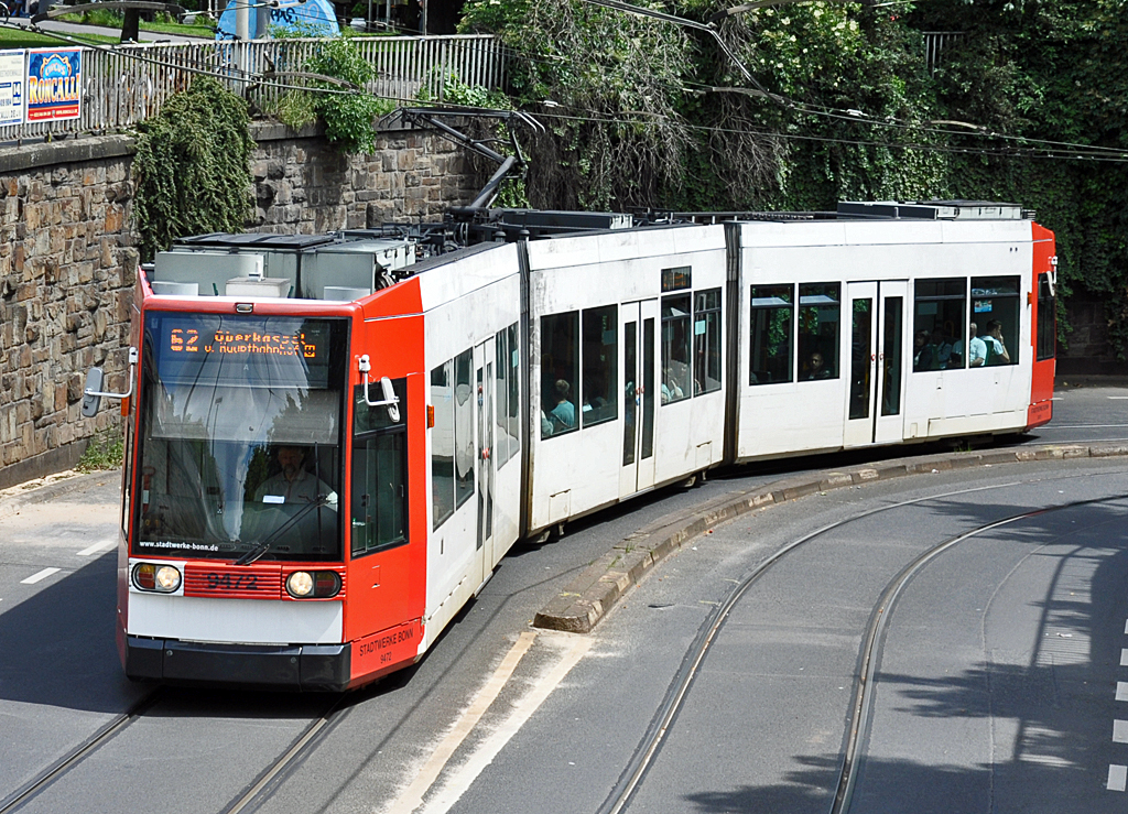 Straenbahn Wagen 9472 Linie 62 der SWB kurz vor dem Bonner Hbf - 15.06.2013