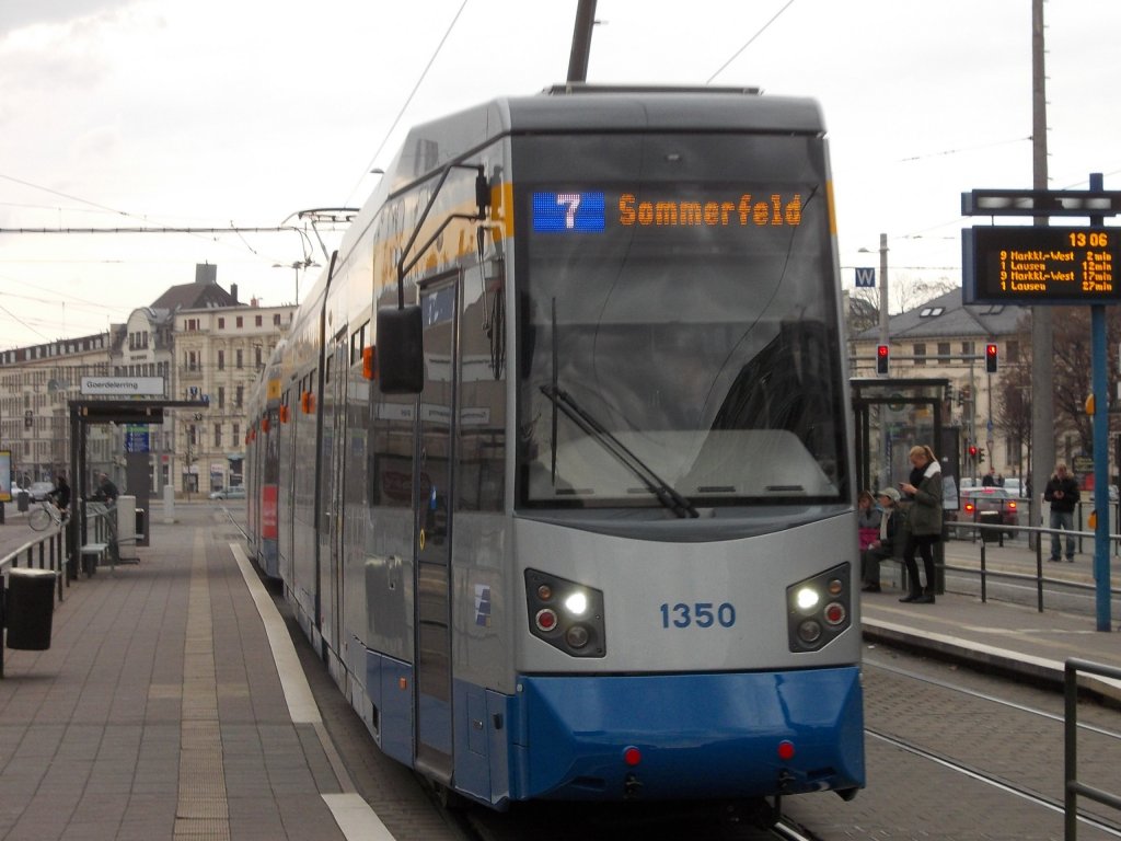 Straenbahnlinie 7 Sommerfeld in Leipzig Goerdelerring am 25.11.12