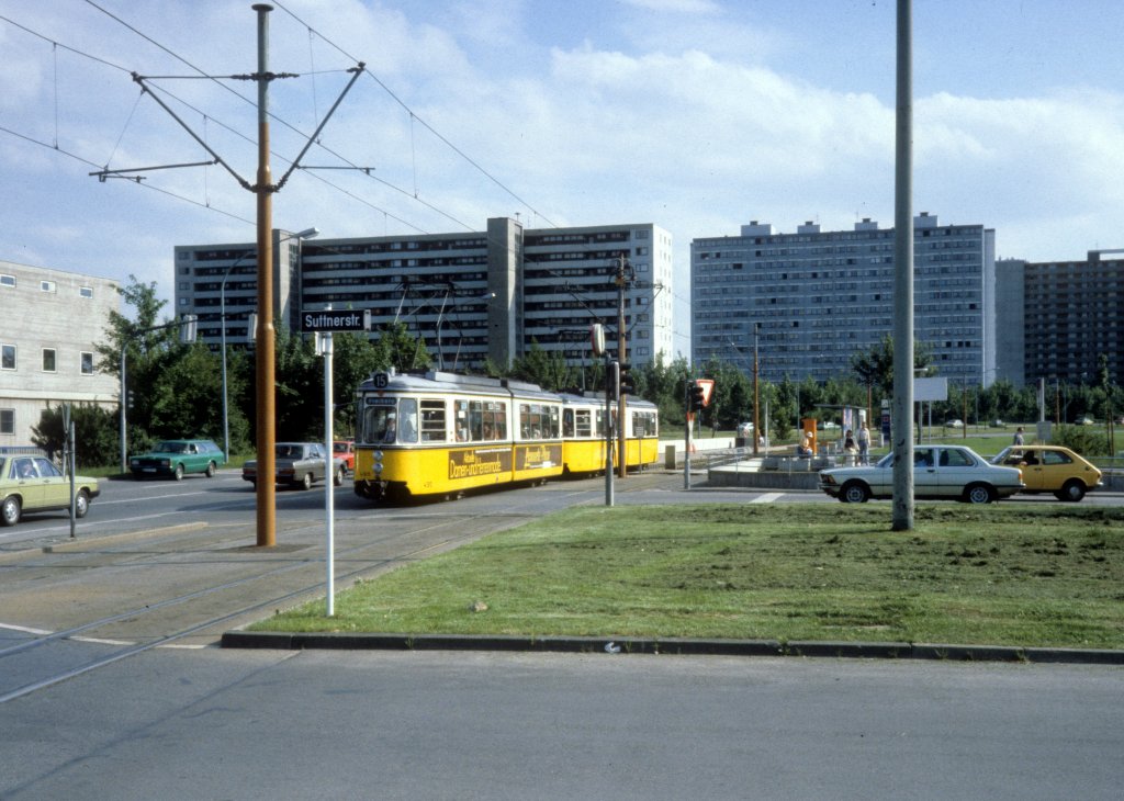 Stuttgart SSB SL 15 (GT4 495) Freiberg, Mönchfeldstrasse