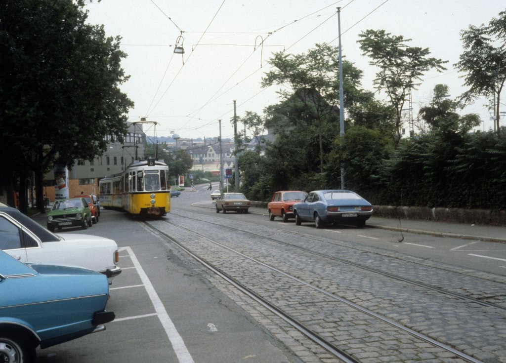 Stuttgart SSB SL 6 (GT4 708) Feuerbach, Kremser Strasse im Juli 1979.