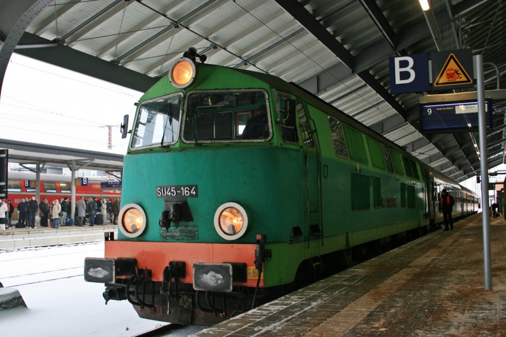 SU45-164 am 11.01.10 im DB Bahnhof Frankfurt/Oder