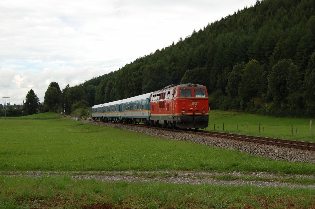 SVG 2143.21 mit ALX 39961, Mnchen Hbf - Oberstdorf zwischen Sonthofen & Altsttten(Allgu). August 2010