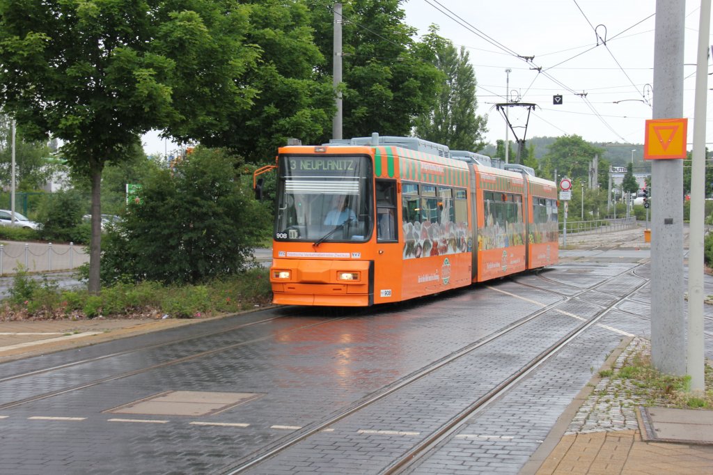 SVZ Wagen 908 der Linie3 nach Neuplanitz vor der Haltestelle Zwickau Stadthalle.11.06.2012.