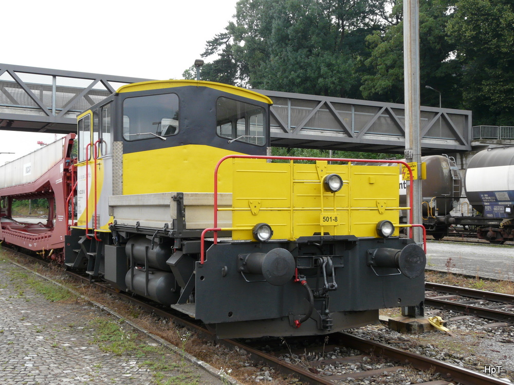 swiss rail trafic - Diesellok Tm 2/2 232 501-8 (ex SBB Tm 2/2) im Gterbahnhof in Winterthur am 10.07.2011