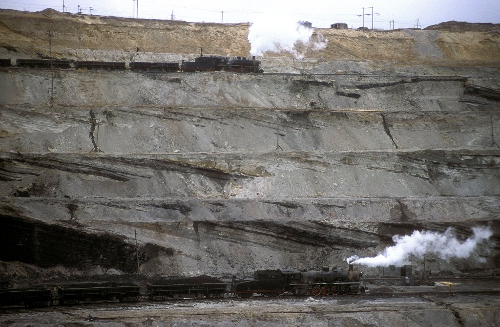 Sy 0959  oben  Sy 1252  Tagebau Zhalai Nuoer  22.04.00