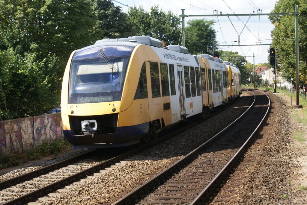 Syntus Coradia Lint 41/H (30 'Nout Wellink') und ein weitere Lint.
Arnhem Velperpoort 12-09-12