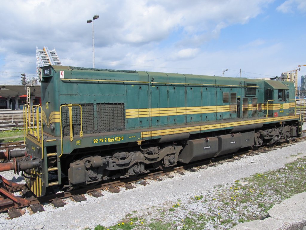 SZ-Verschublokomotive BR 92792644012-8 steht in Ljubljana Hbf. und wartet auf den n�chsten Verschubdienst. 01.04.2012