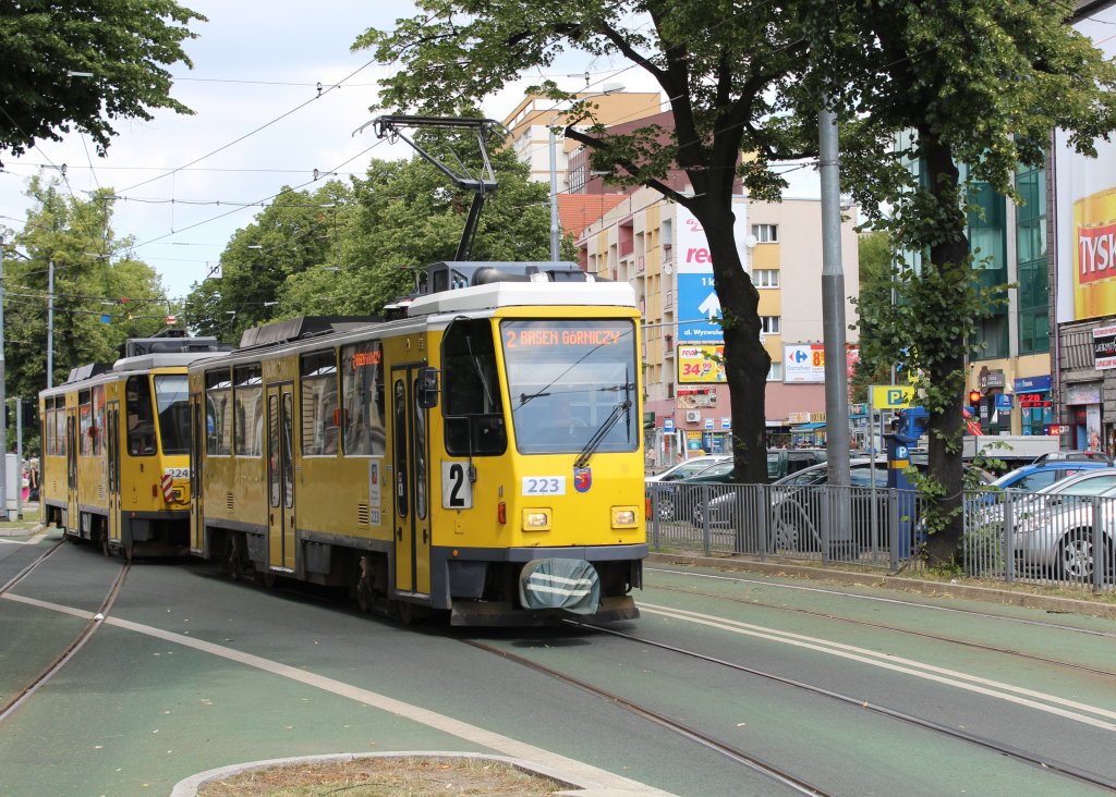 Szczecin / Stettin SL 2 (T6A2 223 (ex-BVG 5119) + 224 (ex-BVG 5153)) Aleja Niepodleglosci am 17. Juli 2013.