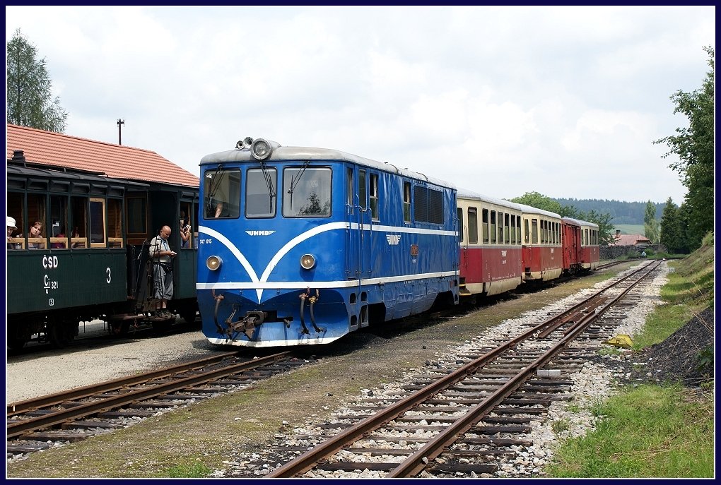 T47 015 mit Zug 252 in Nov Bystřice (Neubistritz) - 1. Juli 2009