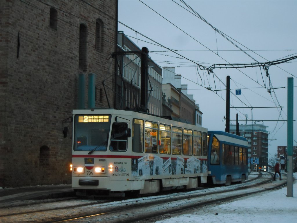 T6A2 an der Hst Steintor. Die  Mauerfall -Tram ist sonst nur auf der Linie 1 unterwegs. 
13.01.2010