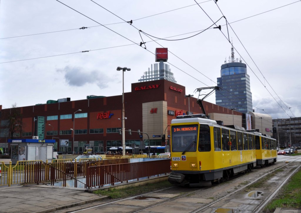 Tatra T6A2D Wagen: 1215 in Sttetin  Galaxy  (31.03.1012).