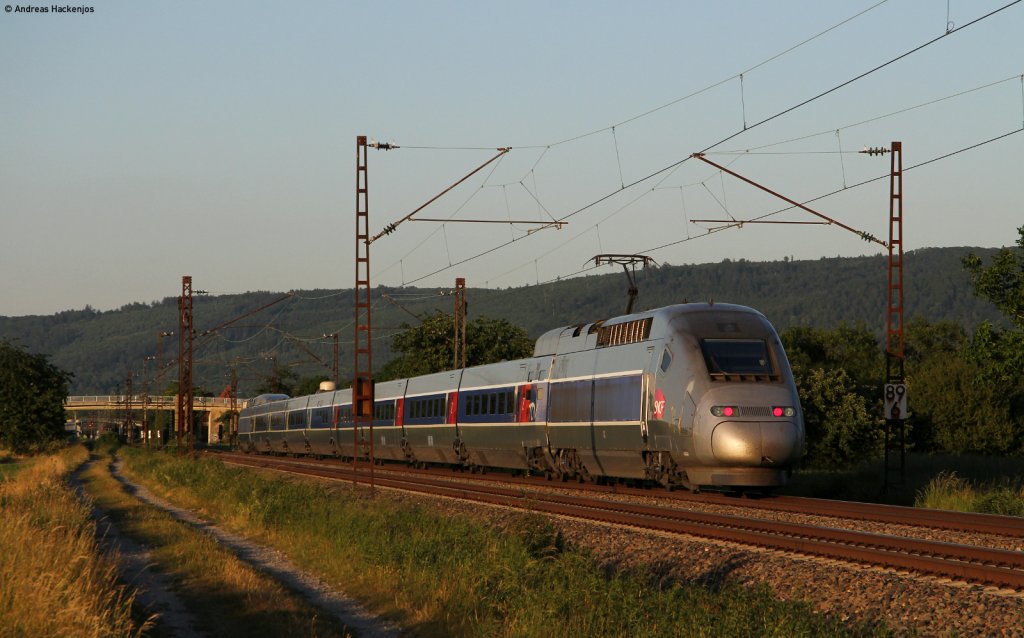 TGV 4405 als TGV 9575 (Paris Est-Mnchen Hbf) bei Malsch 25.5.11