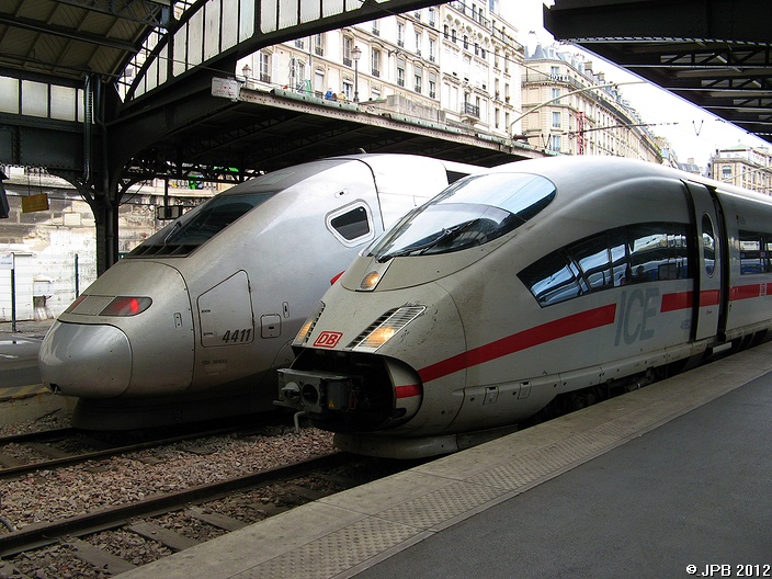 TGV 4411 und ICE 4682  Kln  in PARIS EST am 17.06.2011