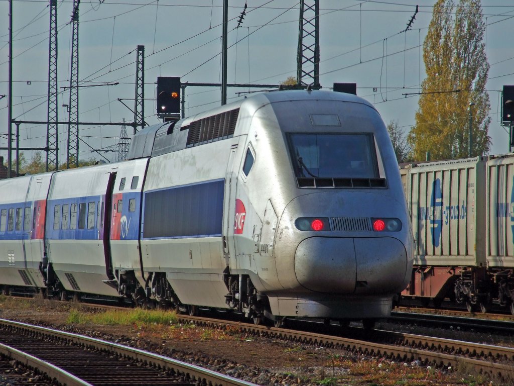TGV am 21.10.2008 abgestellt in Plattling.
