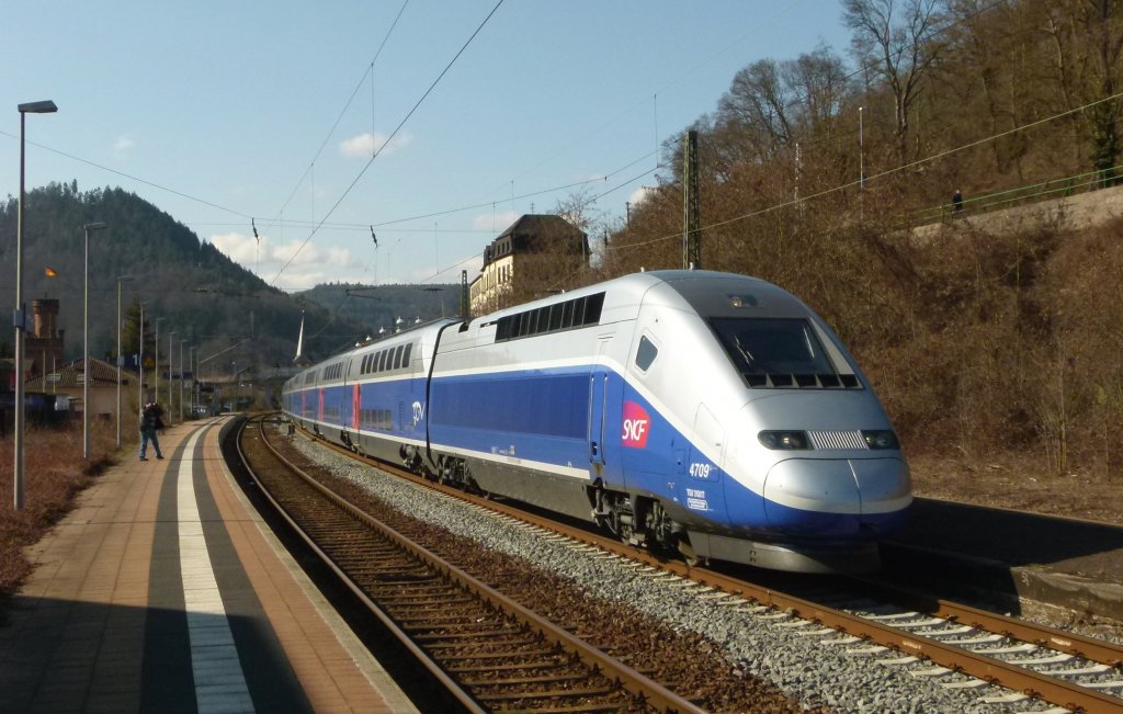 TGV Duplex 4709 ist als Testfahrt am 03.06.2012 in Lambrecht