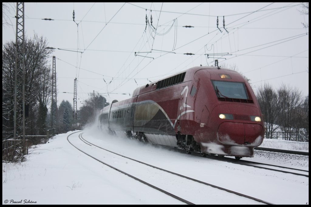 Thalys 4301 auf dem Weg nach Aachen bei der Durchfahrt des Eschweiler Hauptbahnhofs.
14.02.10 16:07
