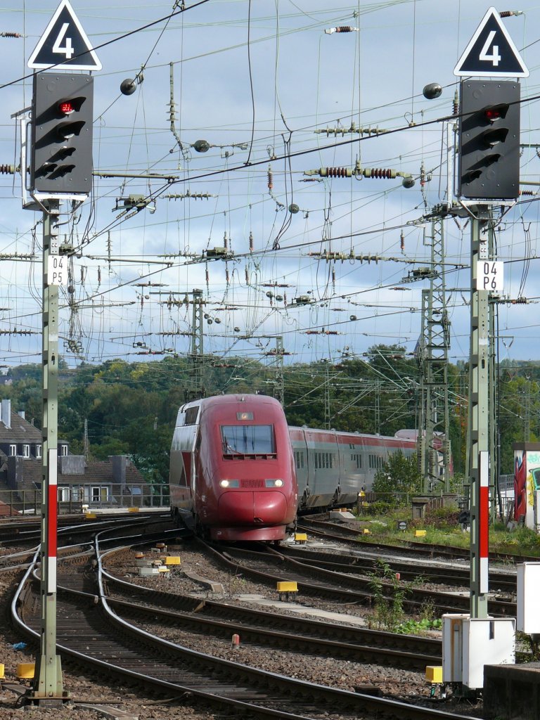 Thalys 4301 Kln - Paris-Nord bei der Einfahrt in Aachen-Hbf. Aufgenommen am 02/10/2010.